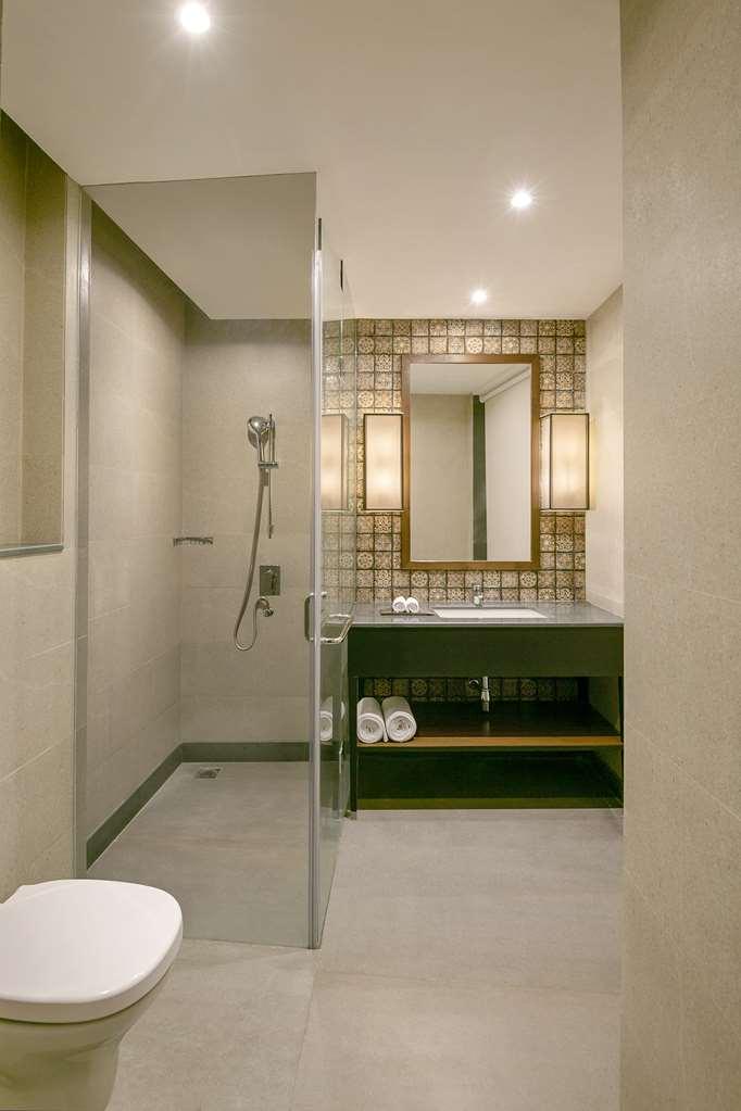 होटल Country & By Radisson 4*