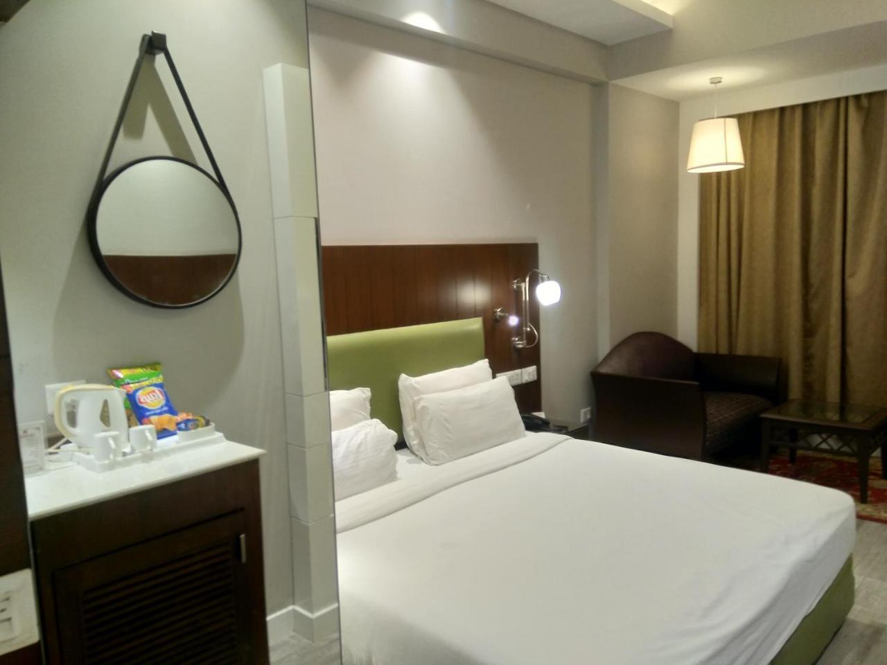 Country & By Radisson होटल