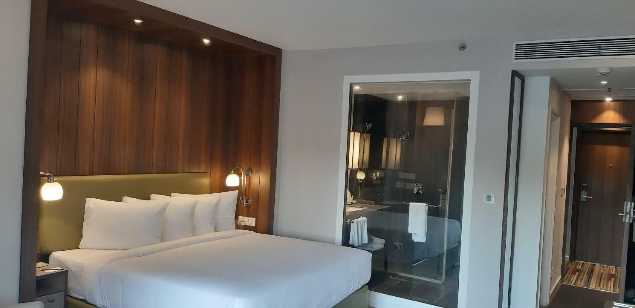 होटल Country & By Radisson 4*